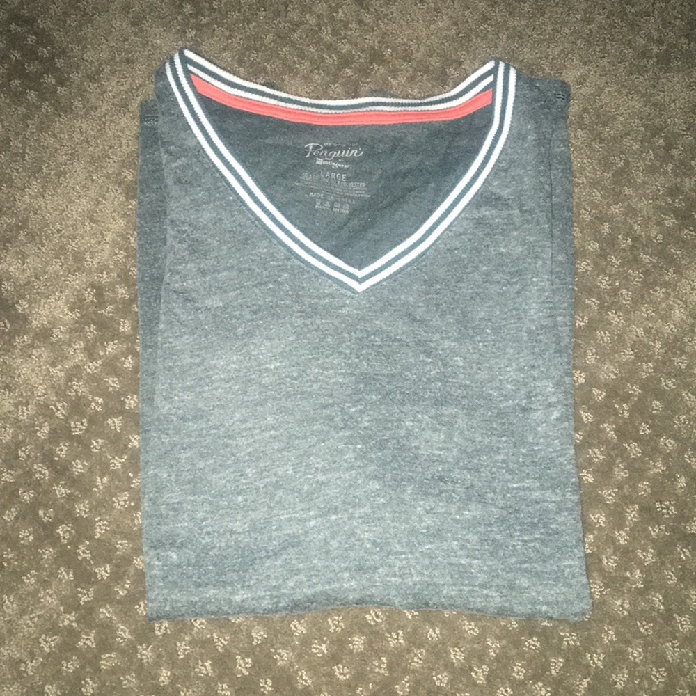 Penguin V Neck